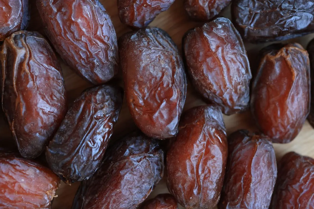 Quả chà là khô