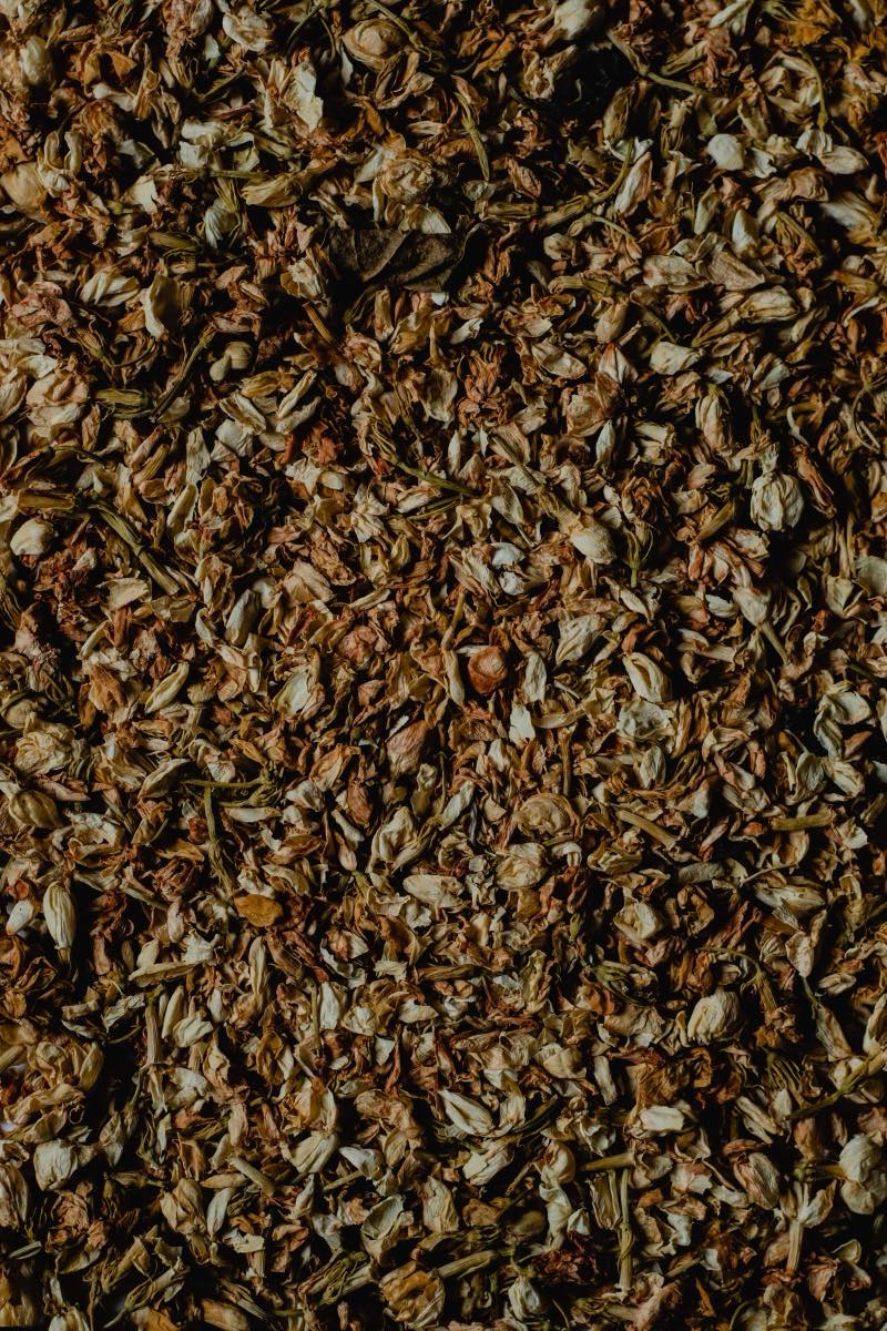 Chè khô ướp hoa nhài
